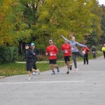 5K runners approach Bruce Street